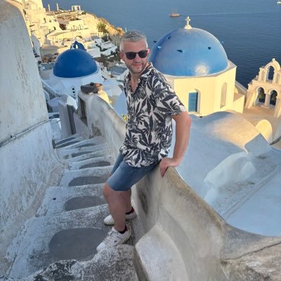 Damienzest's profile picture. Toujours de bonne humeur, de la légèreté et une dose de gayté. 🏳️‍🌈 #Eurovision ❤️