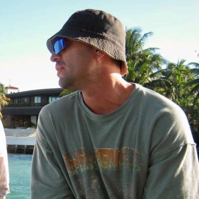 imjeanrengifo's profile picture. Building tech that gives people their peace back. Founder @soberbetapp. Exploring recovery, UX, and real behavior change. One product at a time.