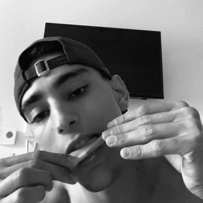 _love_paranoia_'s profile picture. 🄵🄴🄴🄻 🄻🄸🄺🄴 🄰 🄱🅁🄰🄽🄳 🄽🄴🅆 🄿🄴🅁🅂🄾🄽