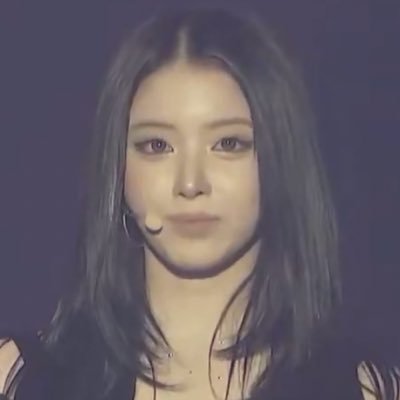 sojungstar's profile picture. for nmixx and lady gaga. ❤️‍🔥 #김지우