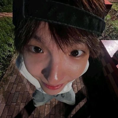 p0szxc's profile picture. 𓏔 🎼 ֯♪ seakeen ⠀ 🪽 ♡ pondphuwin ⠀⠀⠀juniormark ⟡⠀⠀ bounprem ꒰ 🎹 ꒱