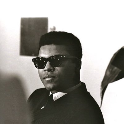 AyobutMide's profile picture. LFC❤️, El él,I just tweet.