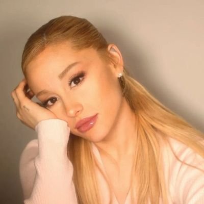 selenasbates's profile picture. it's okay to shed the tears but don't you tear yourself. got back tour 06/10