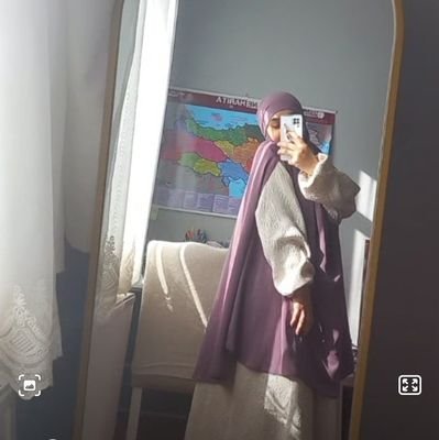 Gulsum4104's profile picture. 