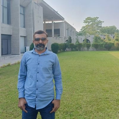 earth7751's profile picture. 👷