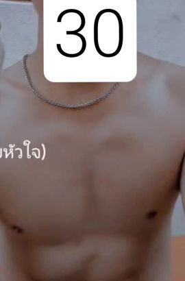 tanapoomTh10263's profile picture. 