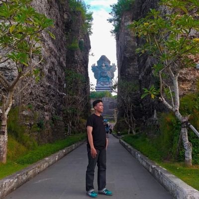 yogii_NORTH's profile picture. 