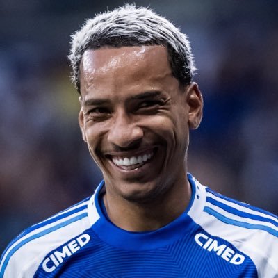 thayfmedeiros's profile picture. Neste perfil falamos do colossal Cruzeiro Esporte Clube e conversamos fiado sempre que possível