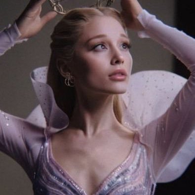 sugarsabs's profile picture. the girl in the bubble