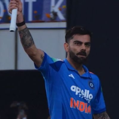 7ATsays's profile picture. logged out