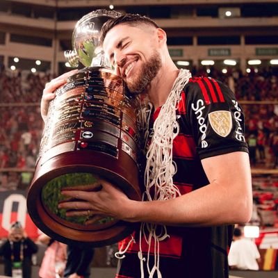 _mateusfariax's profile picture. @Flamengo❤️⚫ || @FCBarcelona💙🔴 || @Warriors💙🟡

⚠️ Solto algumas opiniões irônicas.