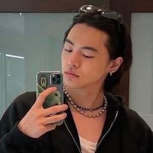 Jongyorn's profile picture. Carrying a bit of Sydney in every Seoul sunrise.