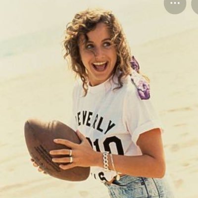 CLR2019's profile picture. 