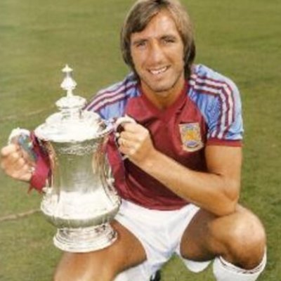 martinhammer999's profile picture. West Ham since 1976 ⚒Married Happy Hammer,ska reggae 2 tone adidas 80s casual clobber, love staffies hate animal cruelty.