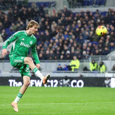 inkedgeordie96's profile picture. Cerebral Palsy and Epilepsy are my superpowers 💚💜