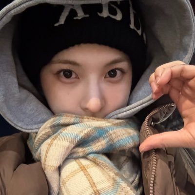 jeongdahye46203's profile picture. 