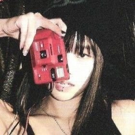 abc__767_'s profile picture. 血色ヴォルデモート  ↑18
苦手な部首 亻氵