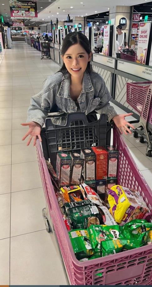 EIEIEIEIKR's profile picture. 無言フォロー失礼します/n仲良くしてね