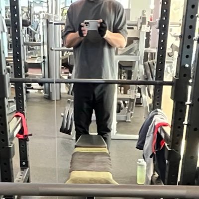 yastrength52's profile picture. 糖尿病だった僕が１年後の大会で優勝する物語 / 筋トレ+ファッション+デザイン=僕 / PPL主体ハイブリッド5分割法 / ファッションが好き 推しブランド→#CLEL #SERACE #ADRER  / デザイナー思考 / #ダイエット #筋トレ #筋トレ男子 #筋トレ好きと繋がりたい #ファッション #デザイン