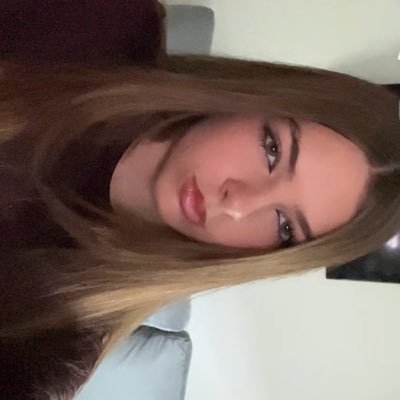 Asjajunuzovic's profile picture. 