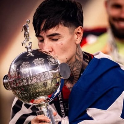 crfpjmin's profile picture. ⚠️proibido falar mal do mengudo, sujeito a paulada⚠️