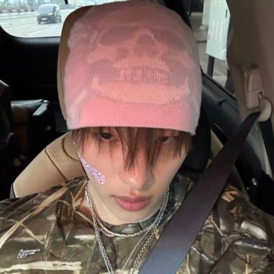 butchhakus's profile picture. he/xe 20 multi ✧ 🇵🇸🔻🇵🇭 ✧ multifandom