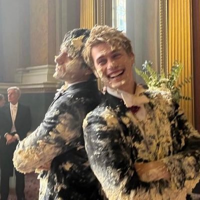 thesongofclove's profile picture. ⋆꙳•̩̩͙❅*̩̩͙‧͙ ‧͙*̩̩͙❆ ͙͛ ˚₊⋆ merry christmas, i miss you