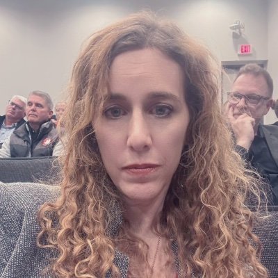 datadriven_tdoc's profile picture. Pragmatic progressive, WHoT, know-it-all, chronic disease specialist, clinician researcher, mom of 3, writes on the gender divide and medicine