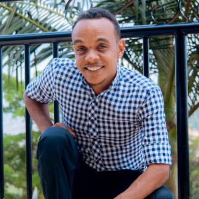 OmranAlim's profile picture. #IndieMaker #SoloFounder Building freelancing platform that solves major freelancers problem  “Consistent income”.