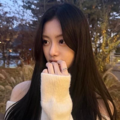 oncemimosa's profile picture. 