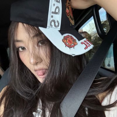 mameovv3's profile picture. 