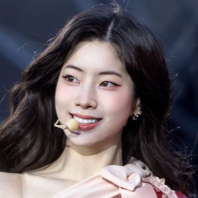 lovemedahyun's profile picture. 