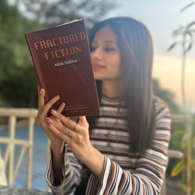 themeowist's profile picture. she/her.  i have a love-hate relationship with this app