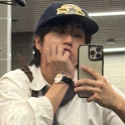 haninjisi's profile picture. #loveyou#HAN
#fromhaninjisi
ireh cc🐿️