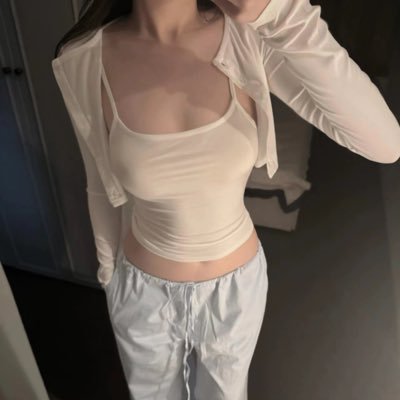 Baobeinaibai's profile picture. / 168/52kg粉嫩天花板/越粉嫩含水量越高💕 /