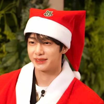 chaekkoma's profile picture. 9n / 봄날의 햇살 같은 형원을 사랑해🌸                                    fan account