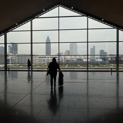 AyushiNaga62083's profile picture. Weaving dreams into threads & homes 🏠

Textile tips, global getaways & stylish secrets 🧵🌴 

Merch pro spilling the weave!