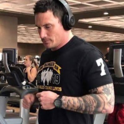 jonathan54365's profile picture. ask me