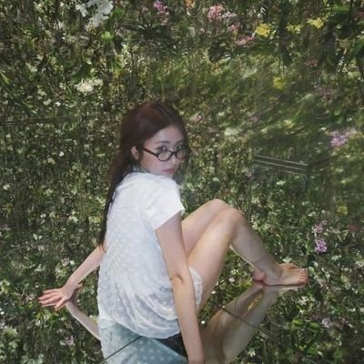 TombRaidert's profile picture. Go someplace where no one knows your name.