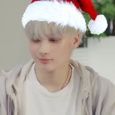 haobindream's profile picture. number 1 zerobaseone enthusiast 🏳️‍🌈