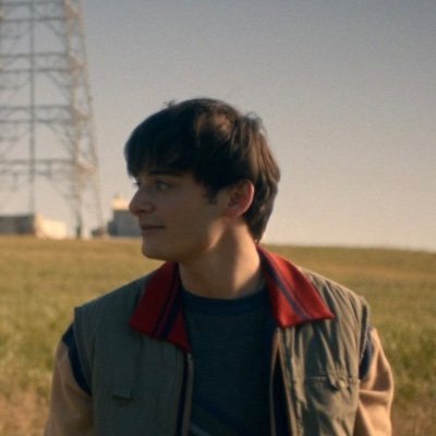 lynwillbyers's profile picture. 15 y/o | the concept of vecna i-know-what-you-are-ing mike and will tapping in
#byler