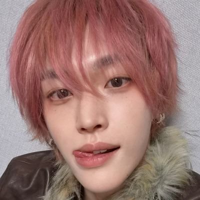 wonbinarc's profile picture. riize love birds :3 🐈‍⬛🦌