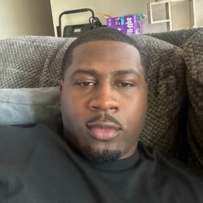 La_von2's profile picture. 