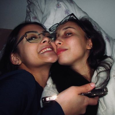 vanzeinii's profile picture. 