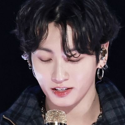 _closertokoo's profile picture. 𝑯𝒂𝒑𝒑𝒚 𝒕𝒉𝒂𝒕 𝒘𝒆 𝒎𝒆𝒕 𝒆𝒂𝒄𝒉 𝒐𝒕𝒉𝒆𝒓, 𝒏𝒐𝒘 '𝒕𝒊𝒍 𝒕𝒉𝒆 𝒗𝒆𝒓𝒚 𝒆𝒏𝒅♡