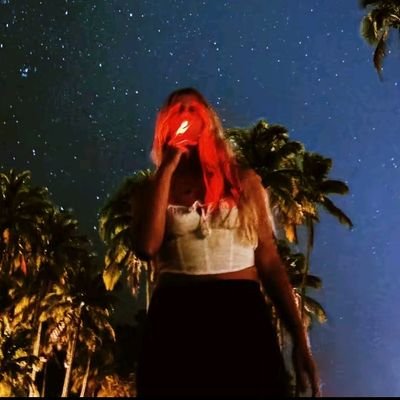 thaii_monte's profile picture. flamenguista e cartomante