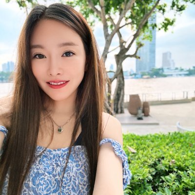 AnnaAlyssa0's profile picture. Having shed her youthful naiveté and gained composure, she cherishes only the peace and stability of her life, striving to be an ordinary yet richly fulfilled m