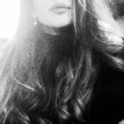 4x4x_x's profile picture. - أكتب بـ لغة رفيعة، لا أقتبس #سيناريست