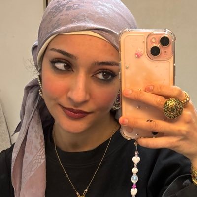 Lamia (pani puri stan account) Profile