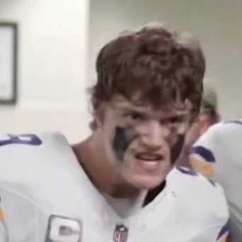 JJMcGLAZER's profile picture. Ferrari is back. Glaze JJ or stay on that side.